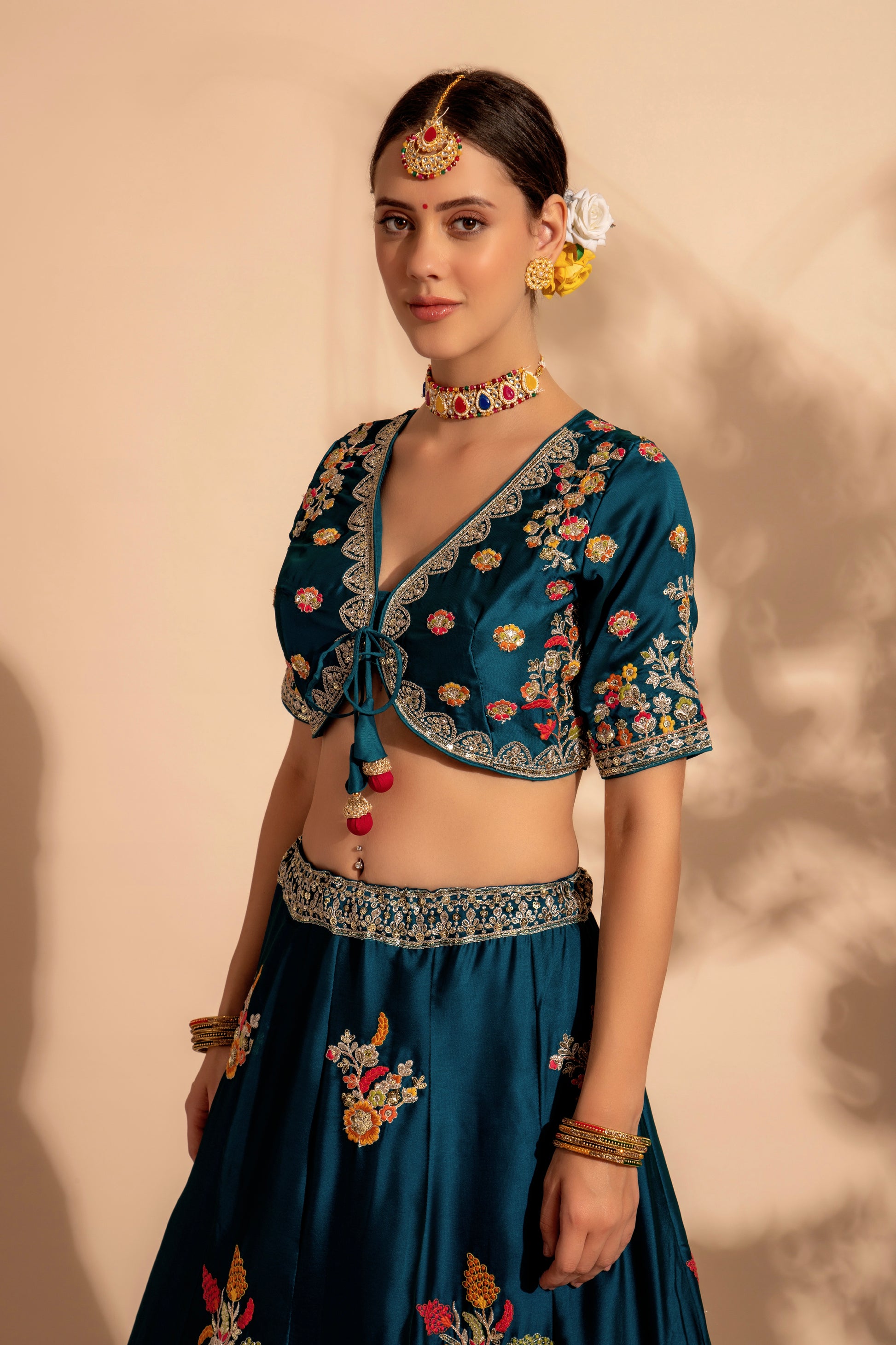 lehenga choli design for ladies