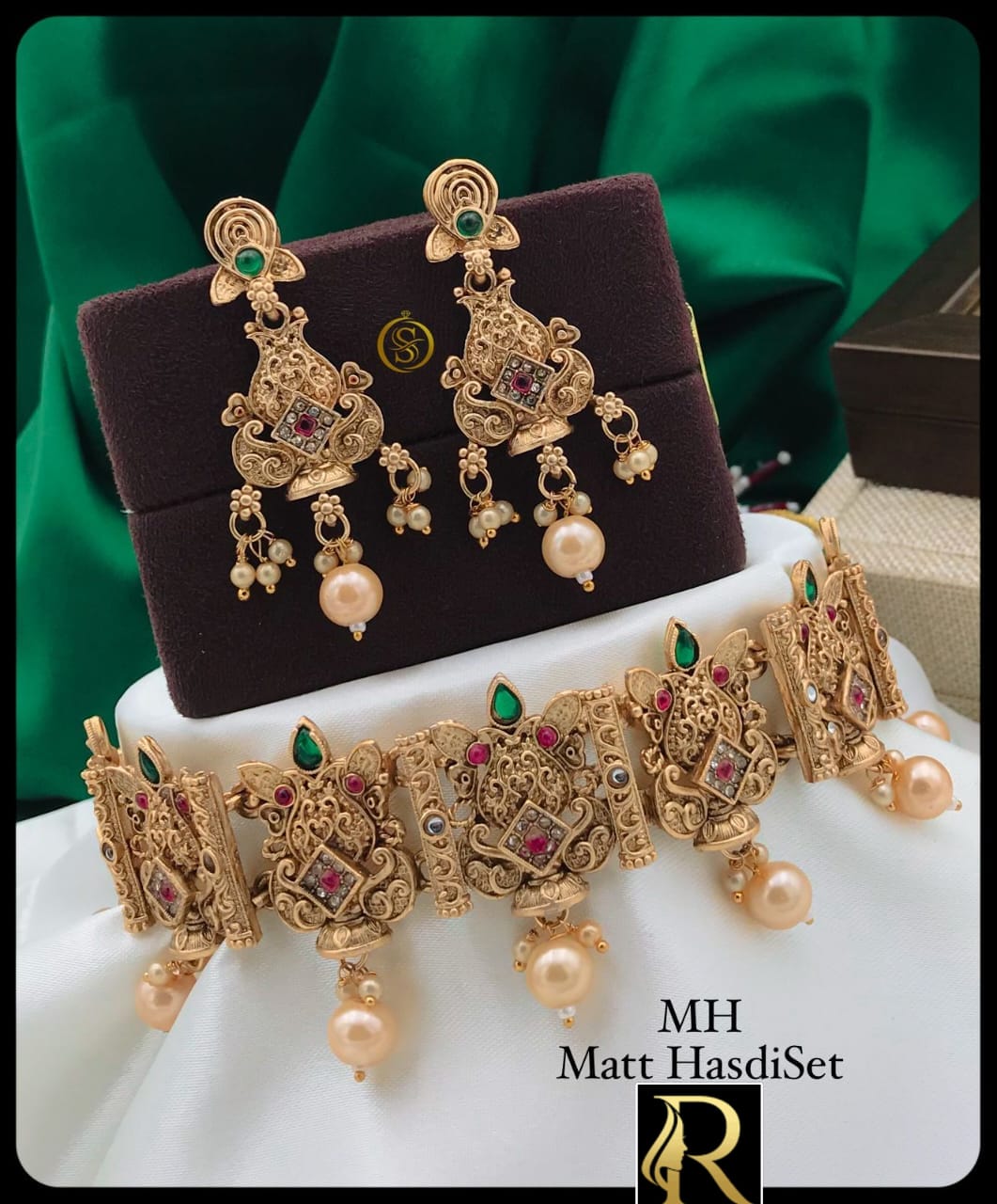 Designer Superhit Brass High Gold Diamond and Stone Mett Necklace Set