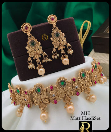 Designer Superhit Brass High Gold Diamond and Stone Mett Necklace Set