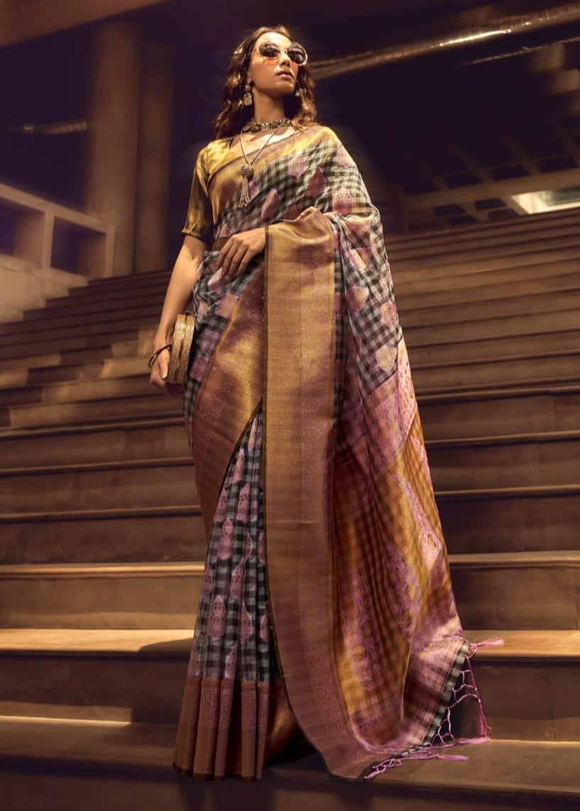 Beautiful Designer Checks
Handloom Weaving Silk Saree