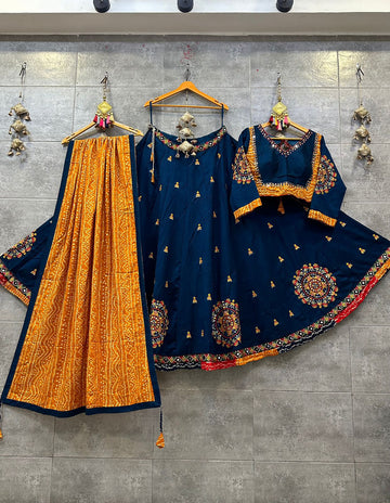 Beautiful Navratri Traditional Pure Silk Original Mirror Work Chaniya Choli