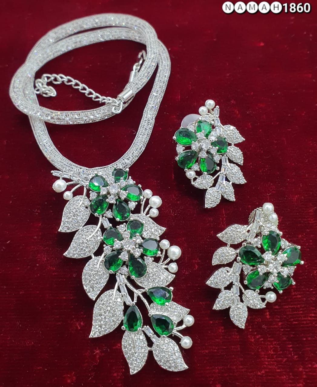 Pendant & Earrings Set