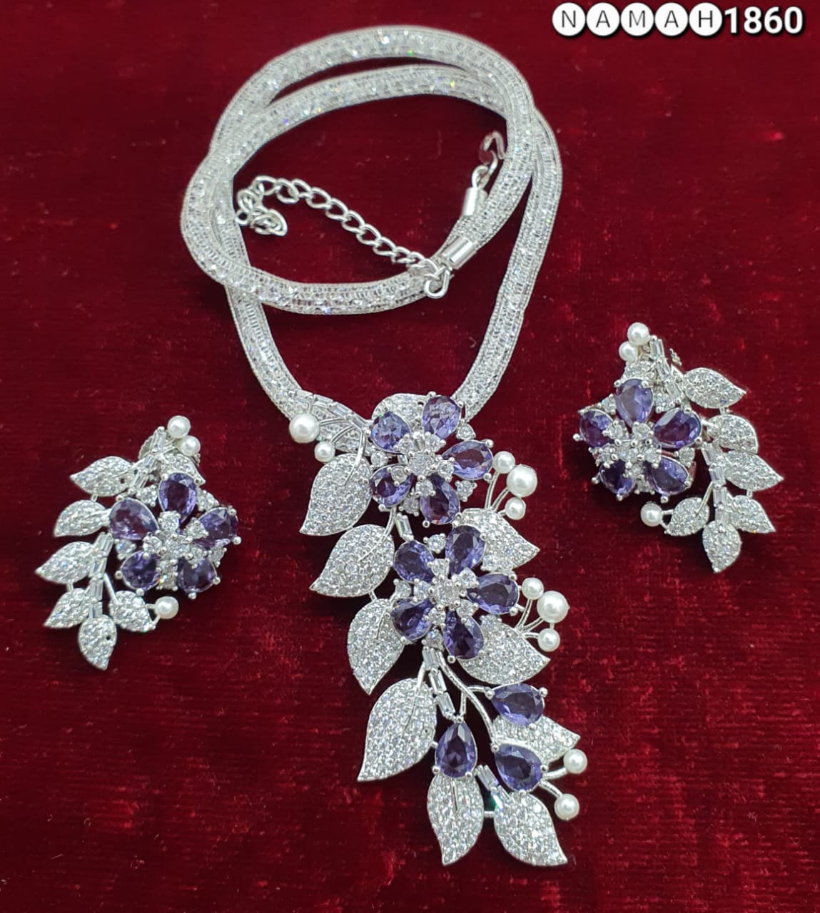 Pendant & Earrings Set