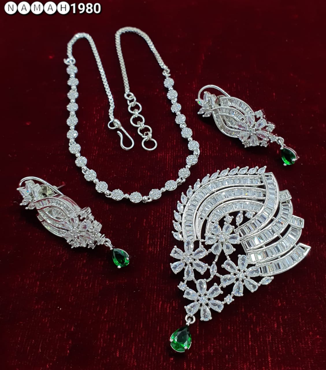 Pendant & Earrings Set