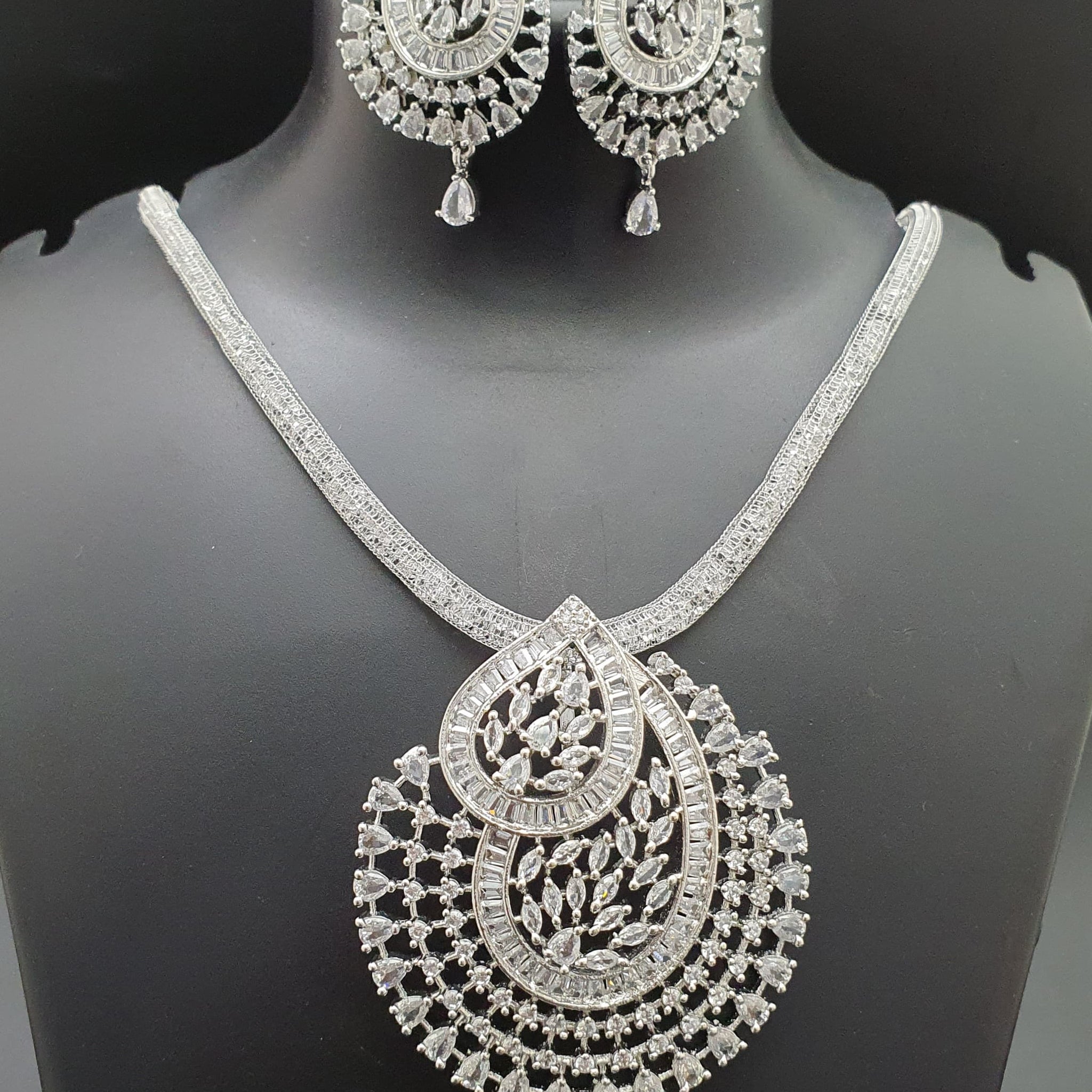 american diamond necklace Set