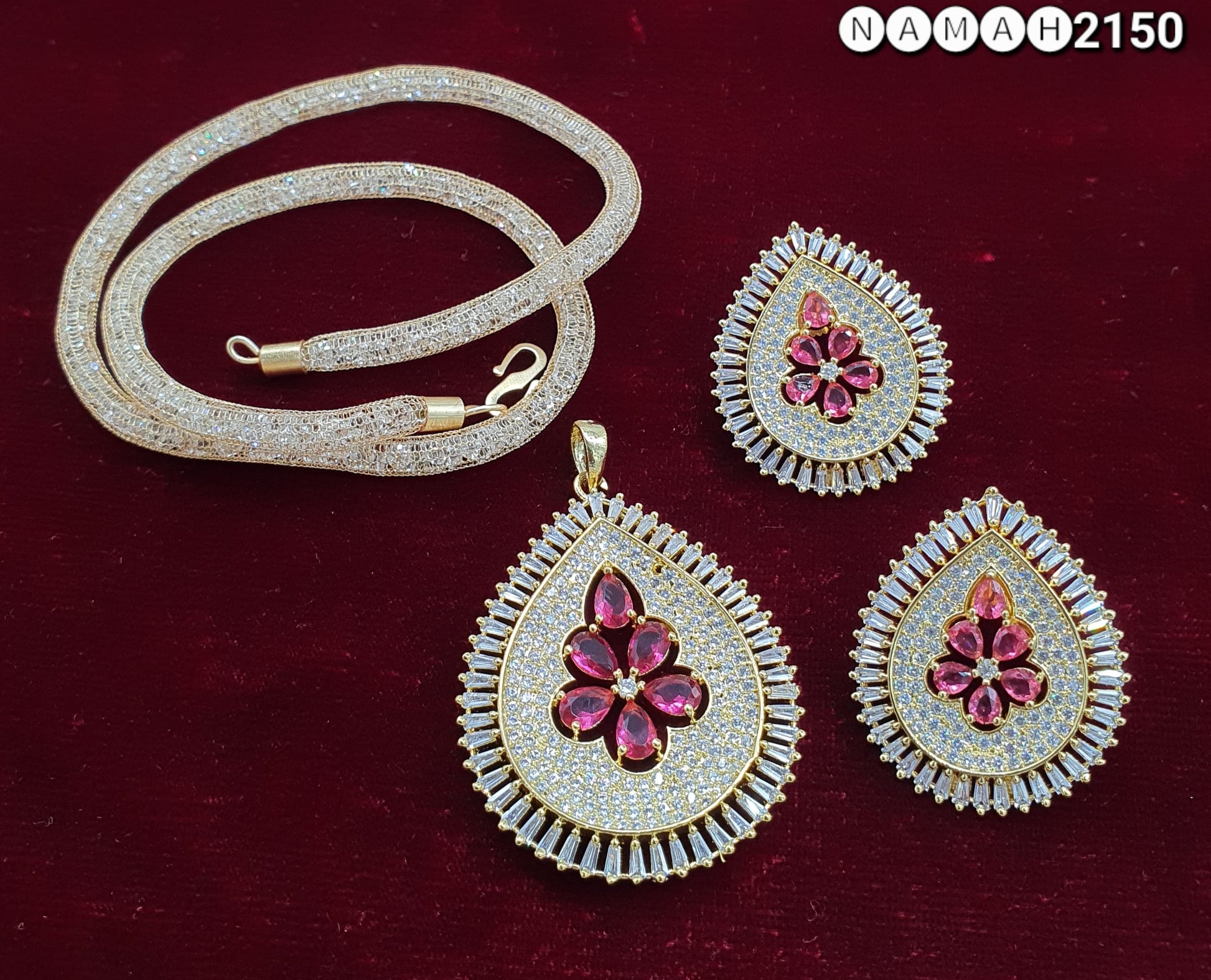 Pendant & Earrings Set