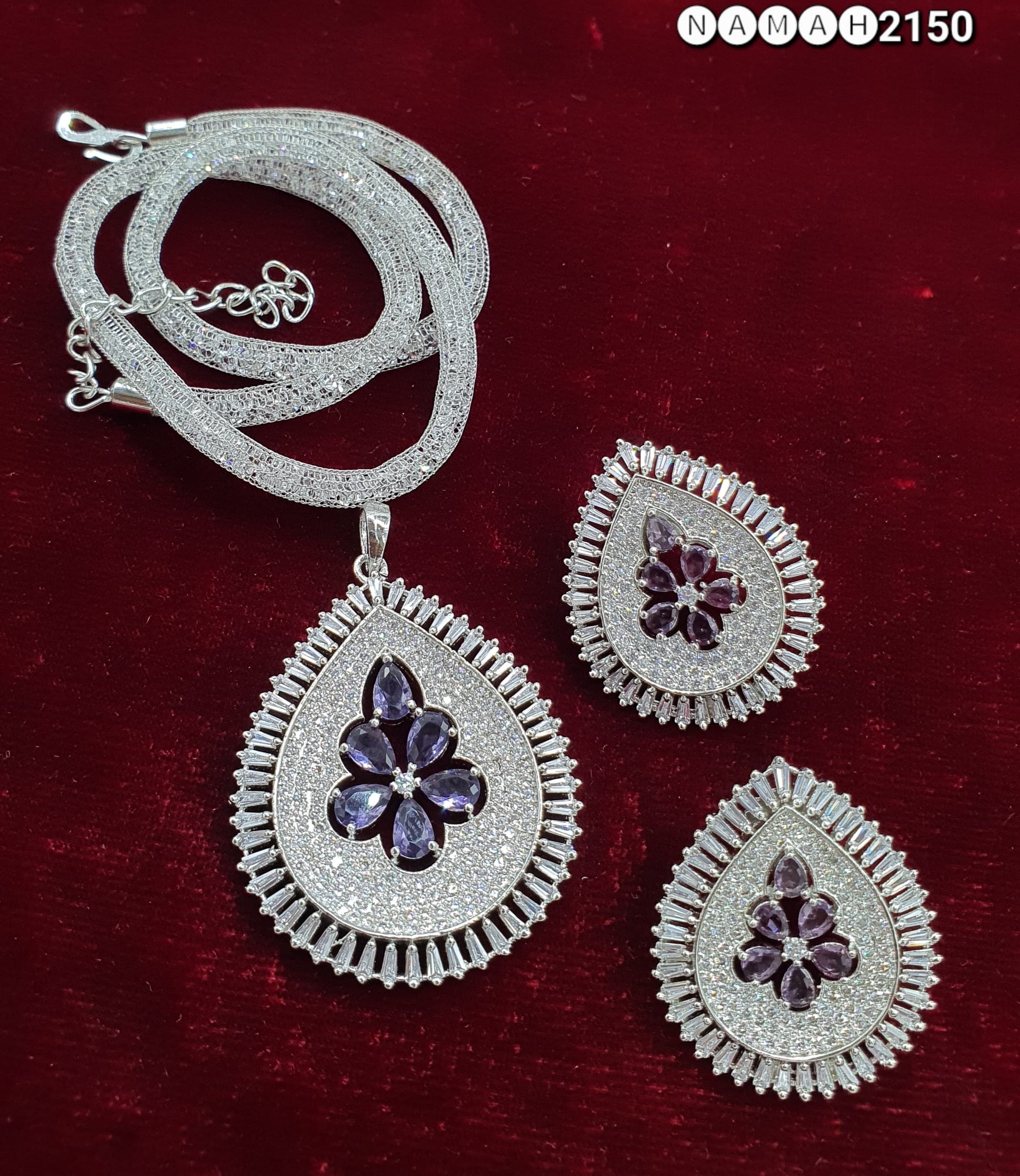 Pendant & Earrings Set