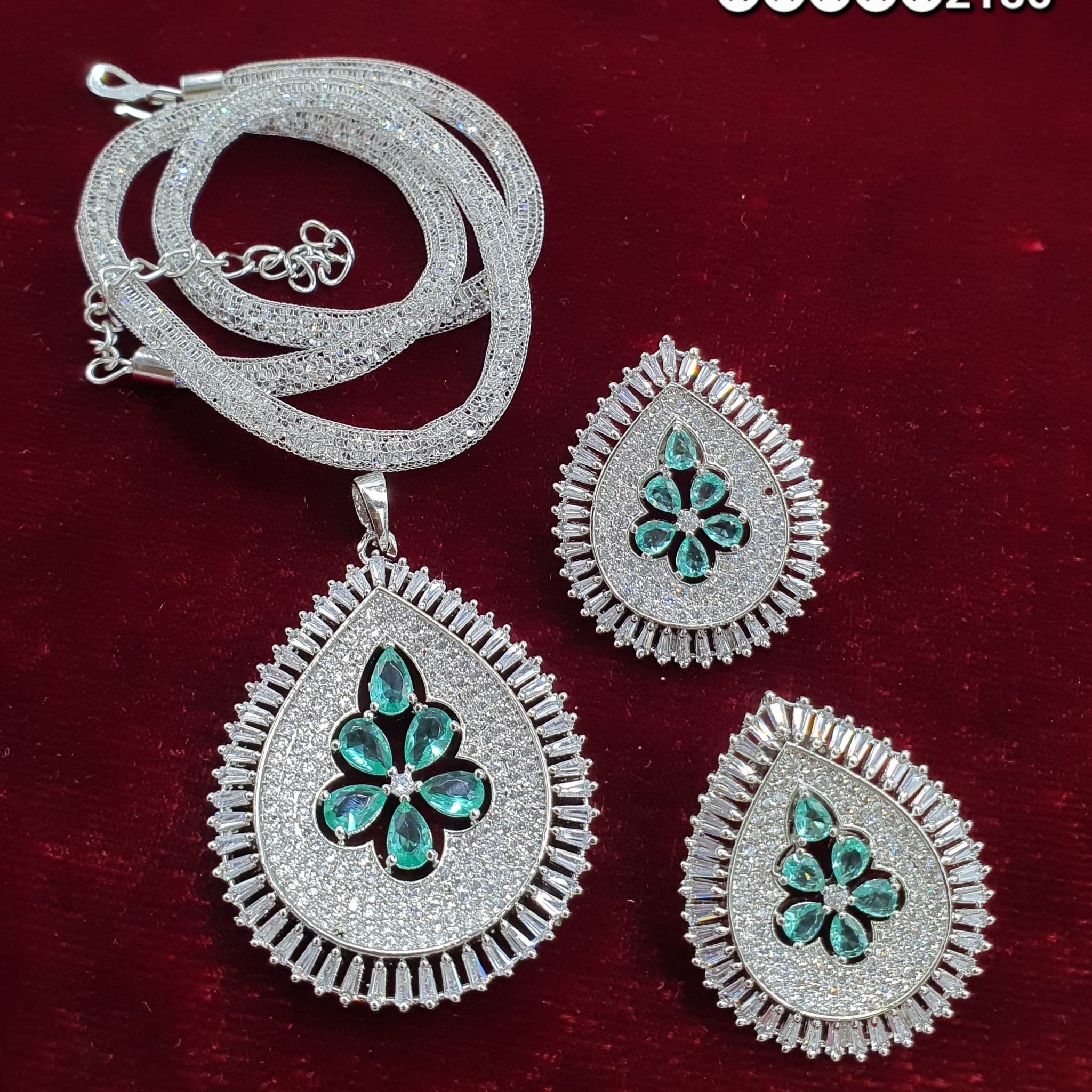 Pendant & Earrings Set