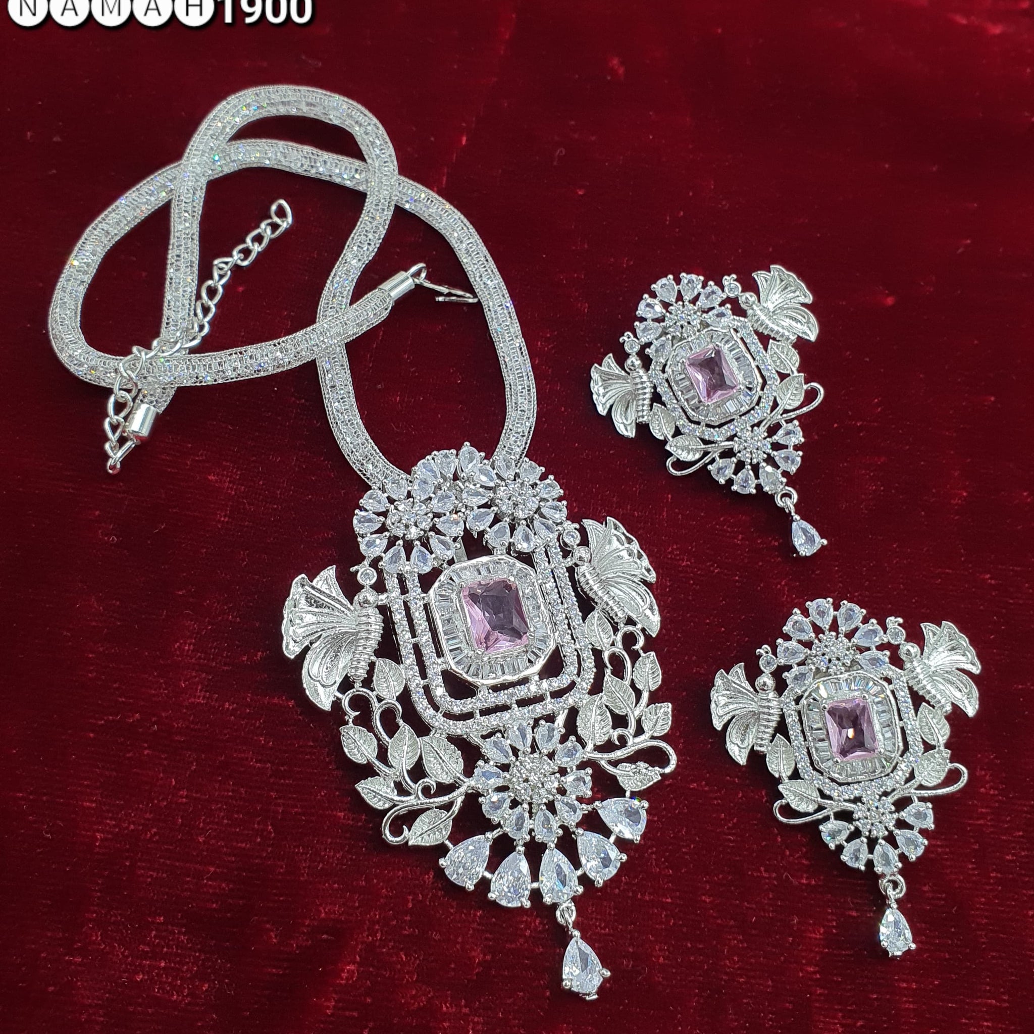 Pendant & Earrings Set