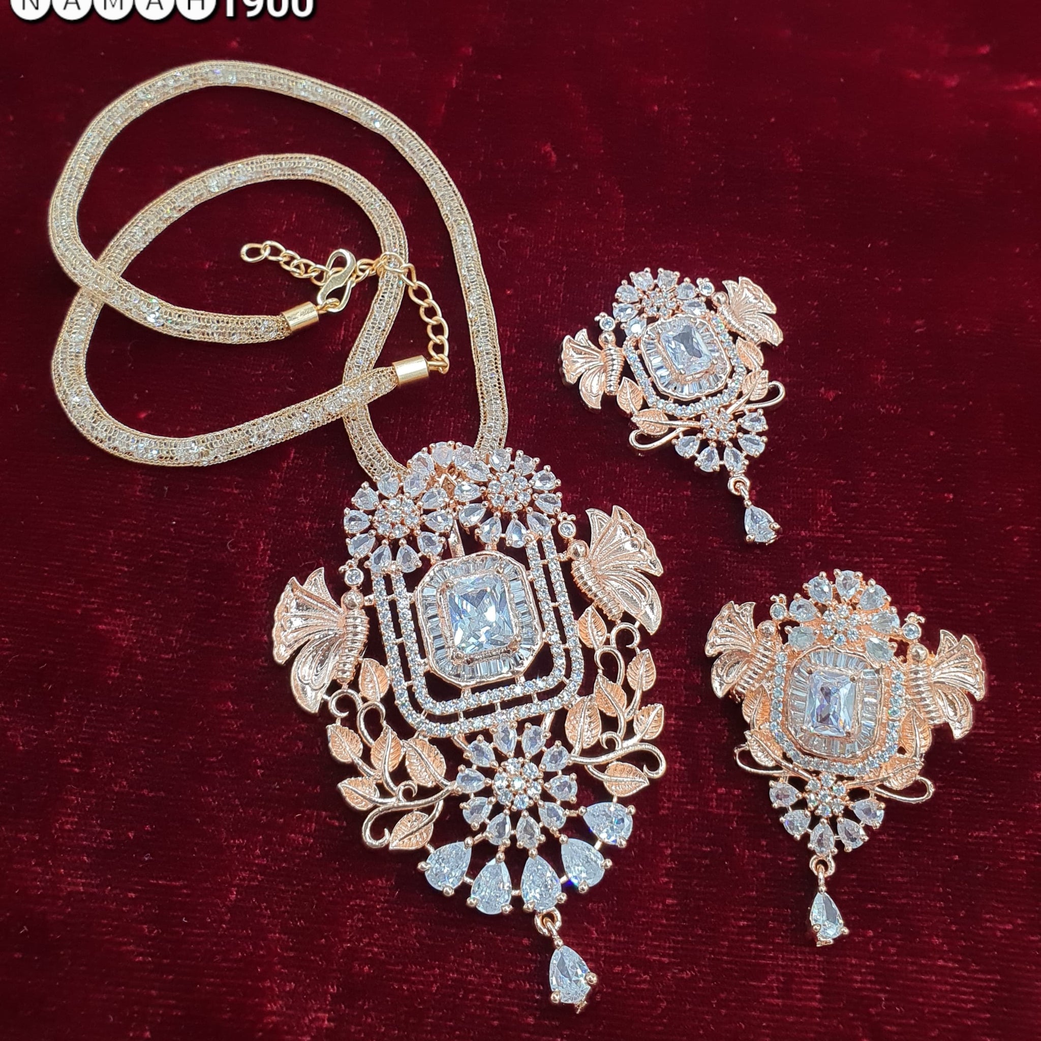 Pendant & Earrings Set