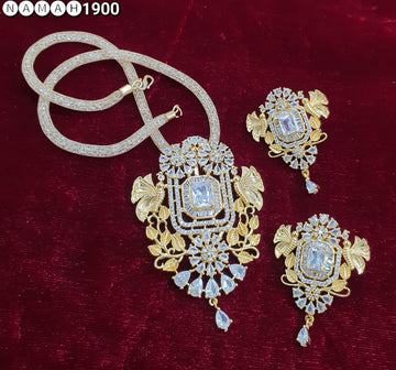 Pendant & Earrings Set