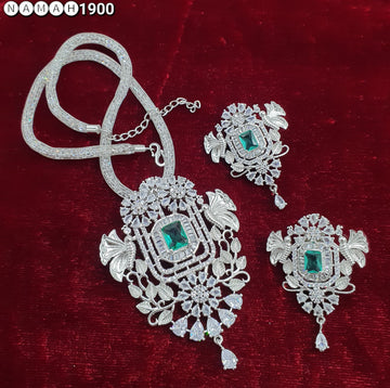 Pendant & Earrings Set