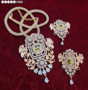 Pendant & Earrings Set