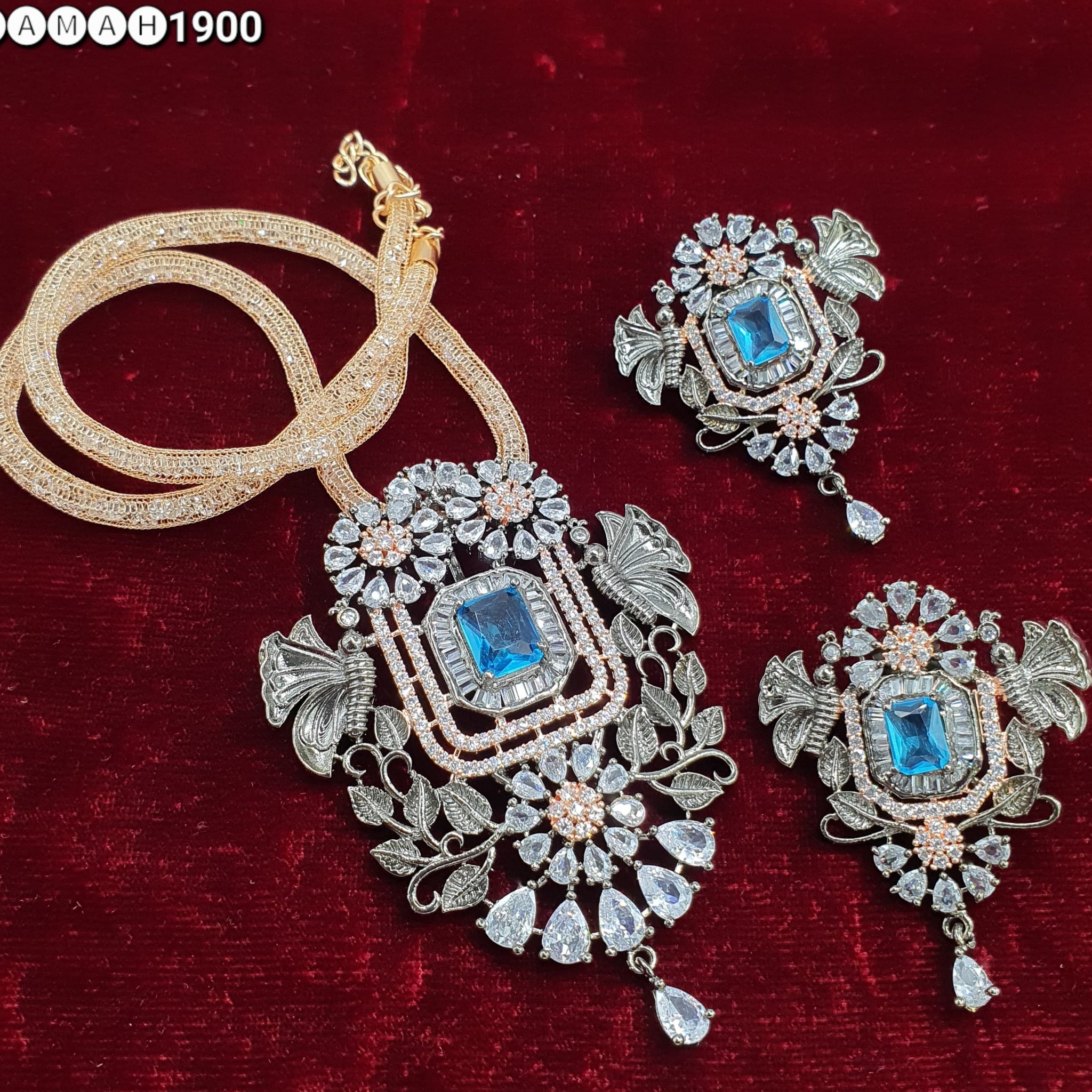 Pendant & Earrings Set