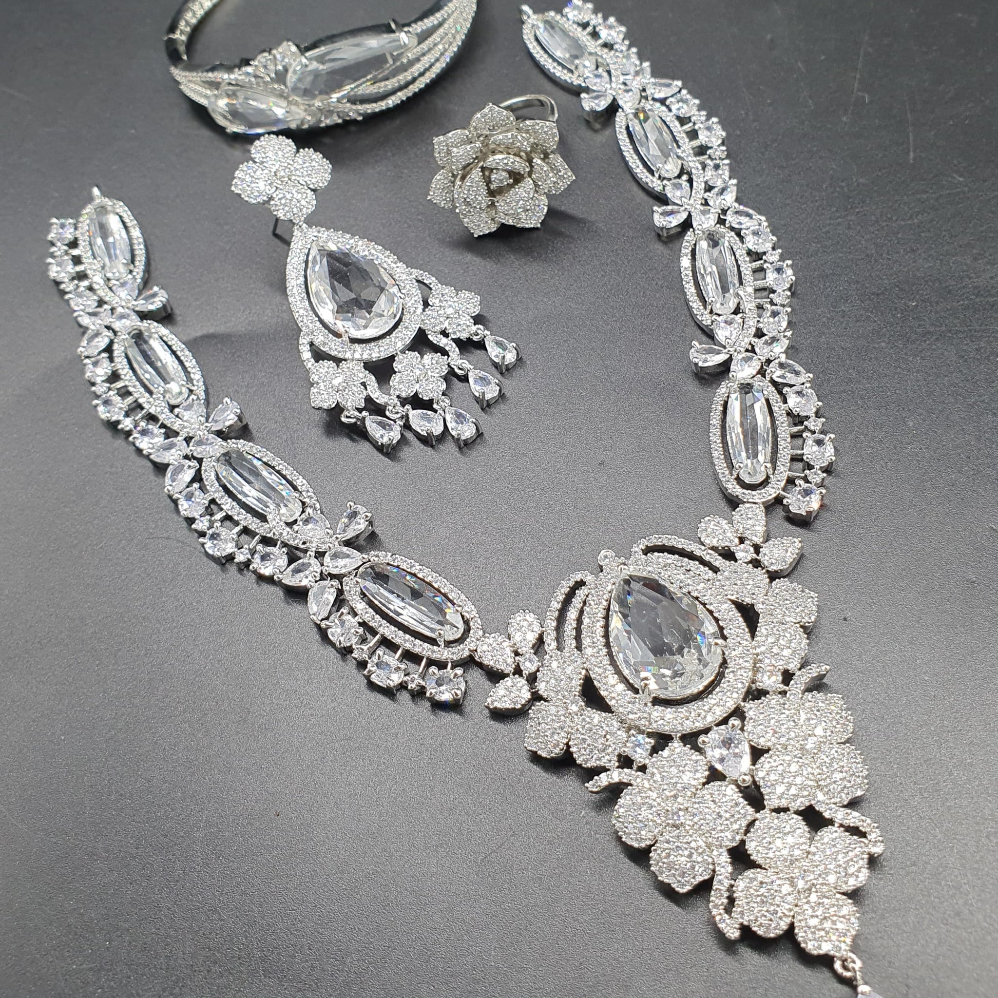 american diamond necklace Set