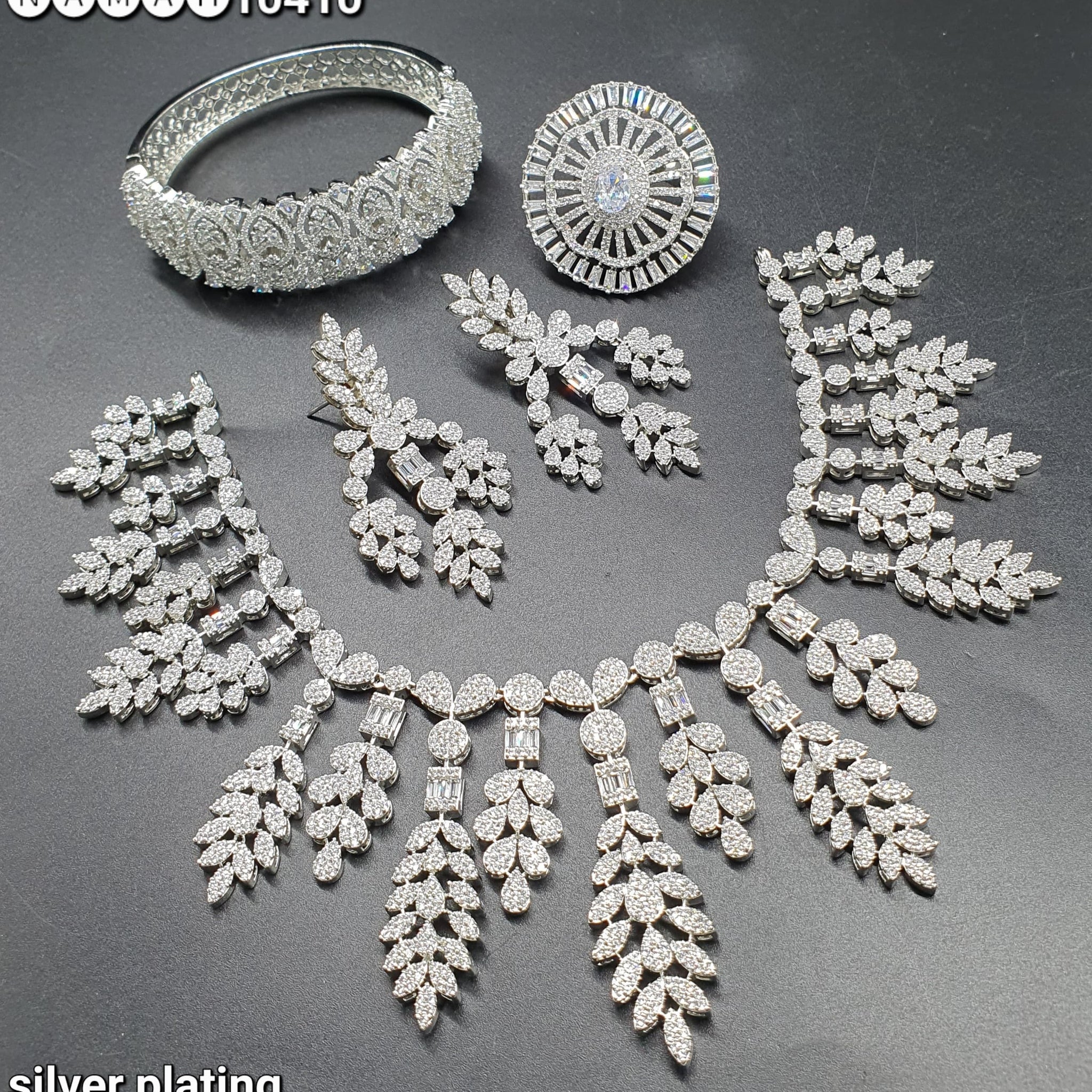 american diamond necklace Set