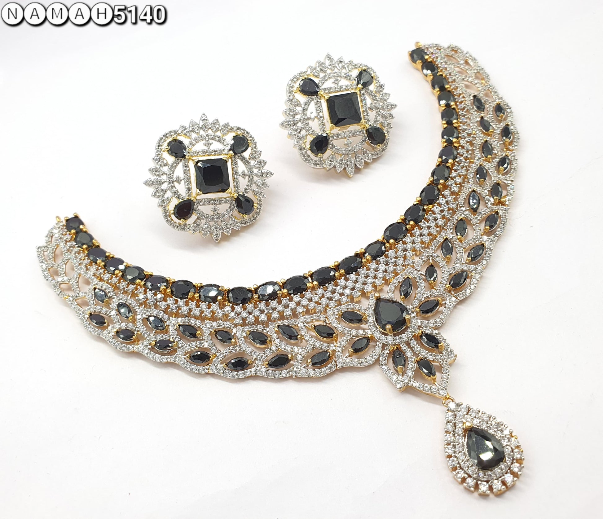 Choker Set