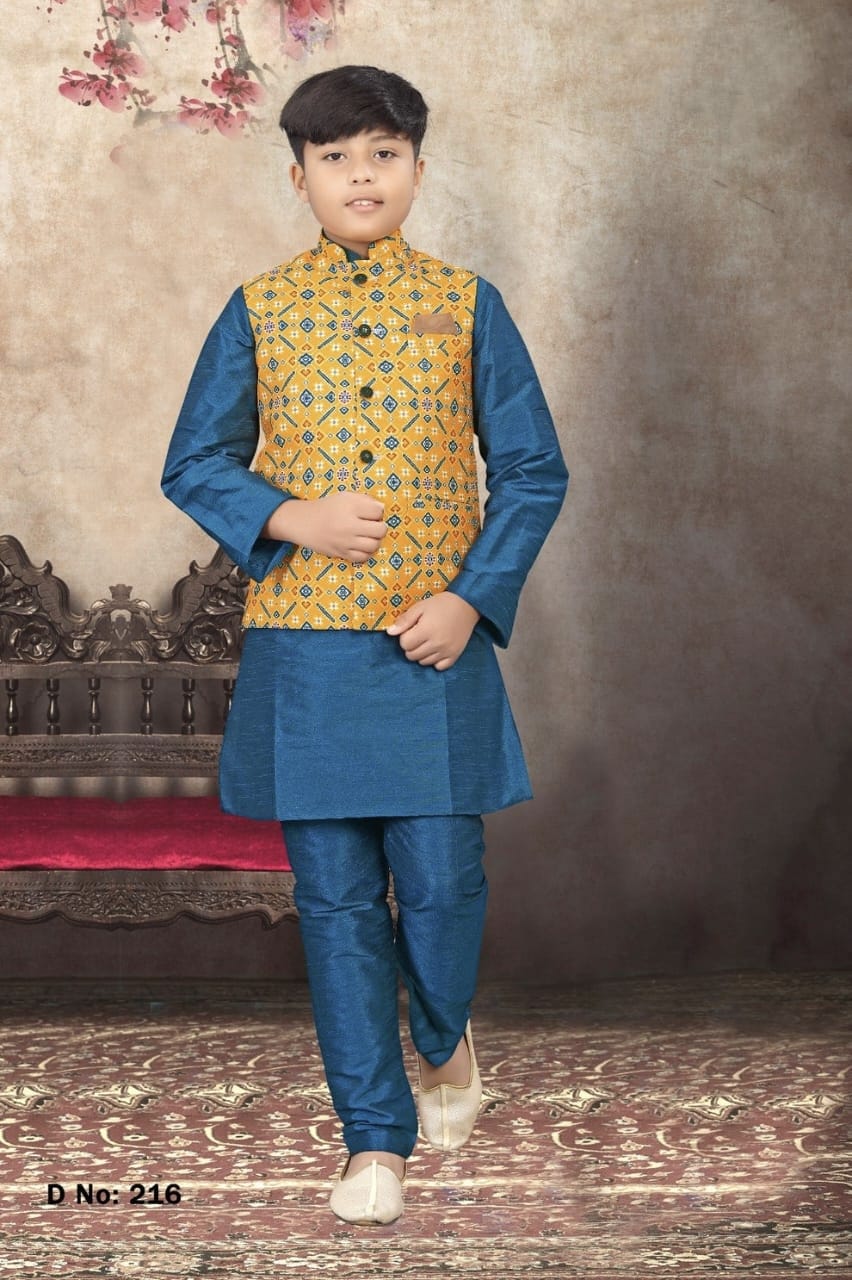 Kurta Pyjama with Koti Jacket