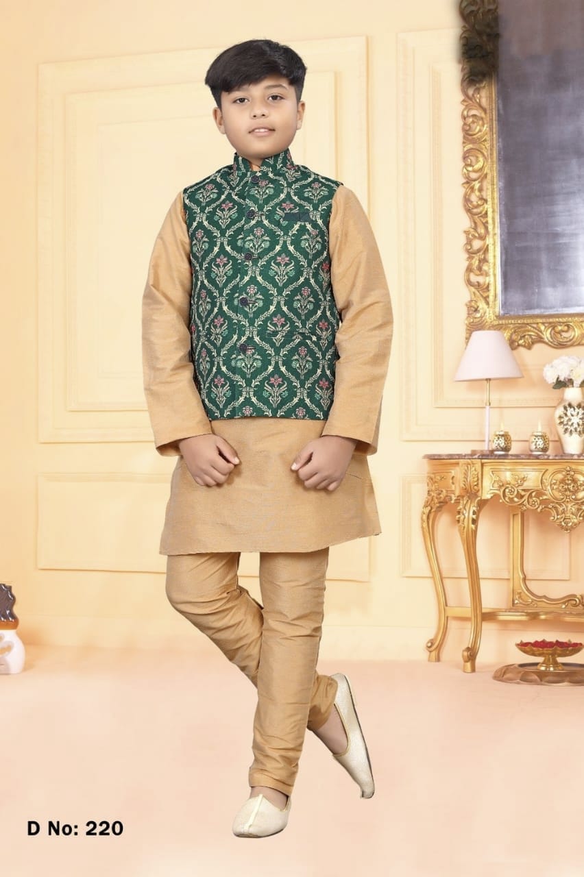 Kurta Pyjama with Koti Jacket