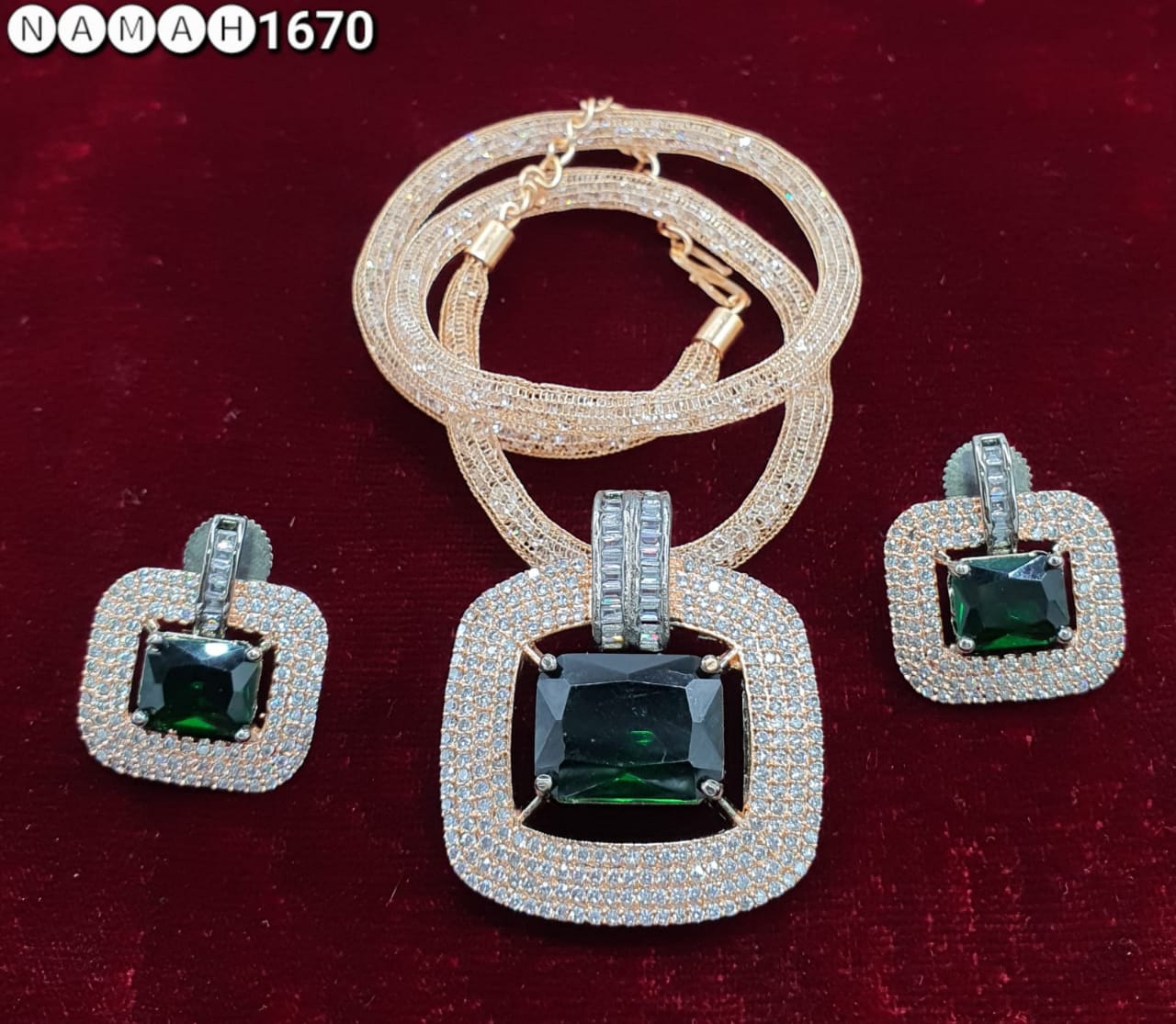 Pendant & Earrings Set