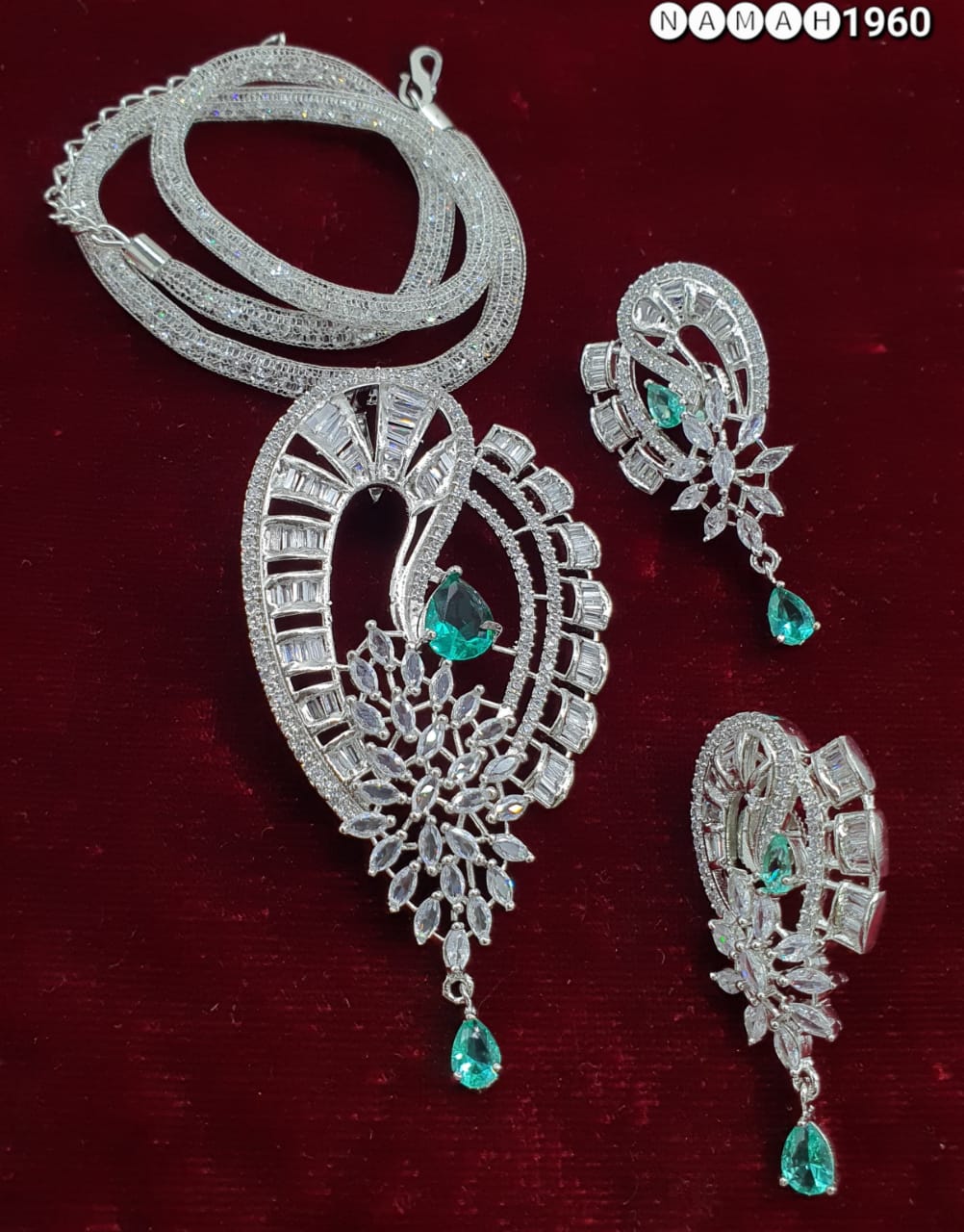 Pendant & Earrings Set