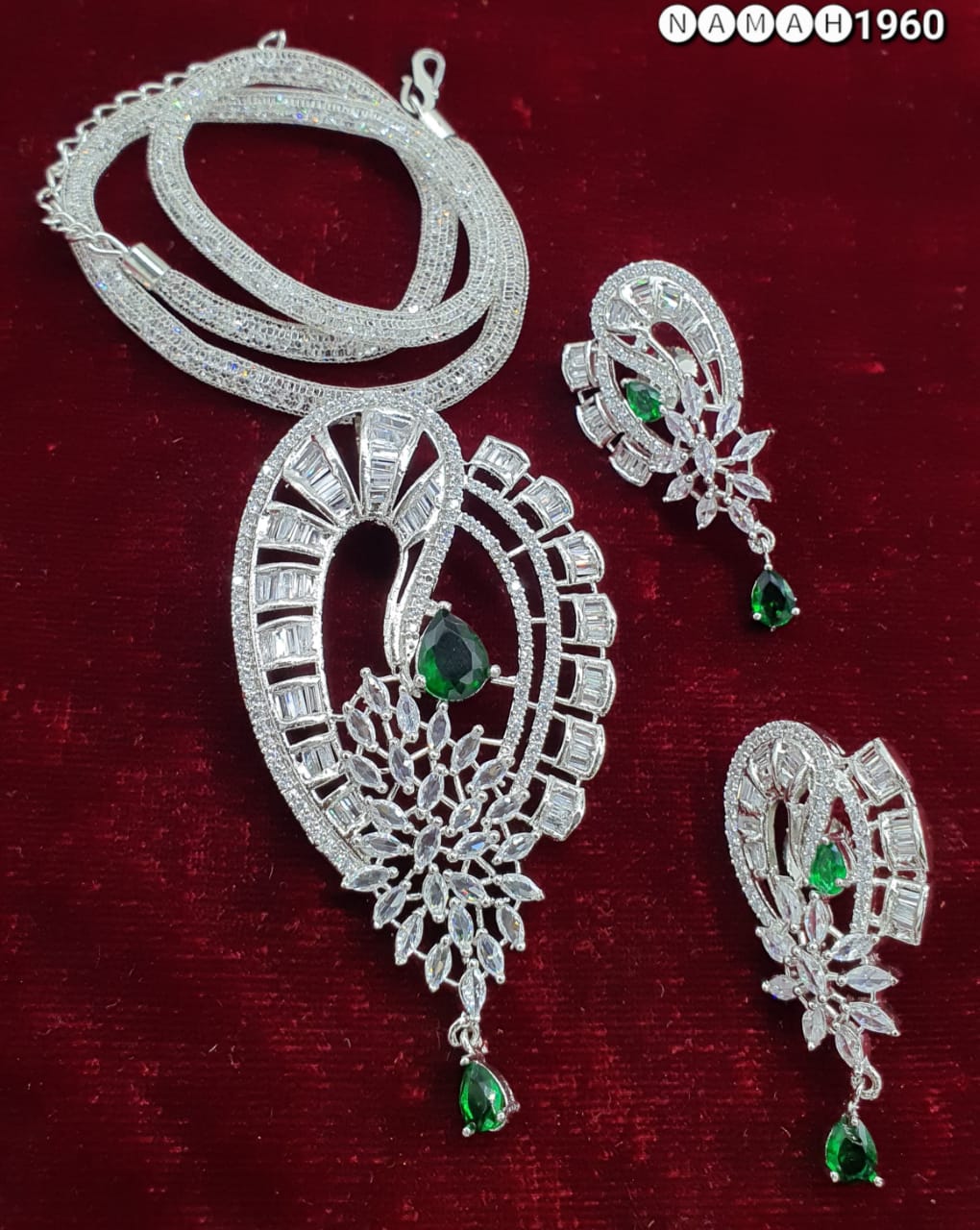 Pendant & Earrings Set