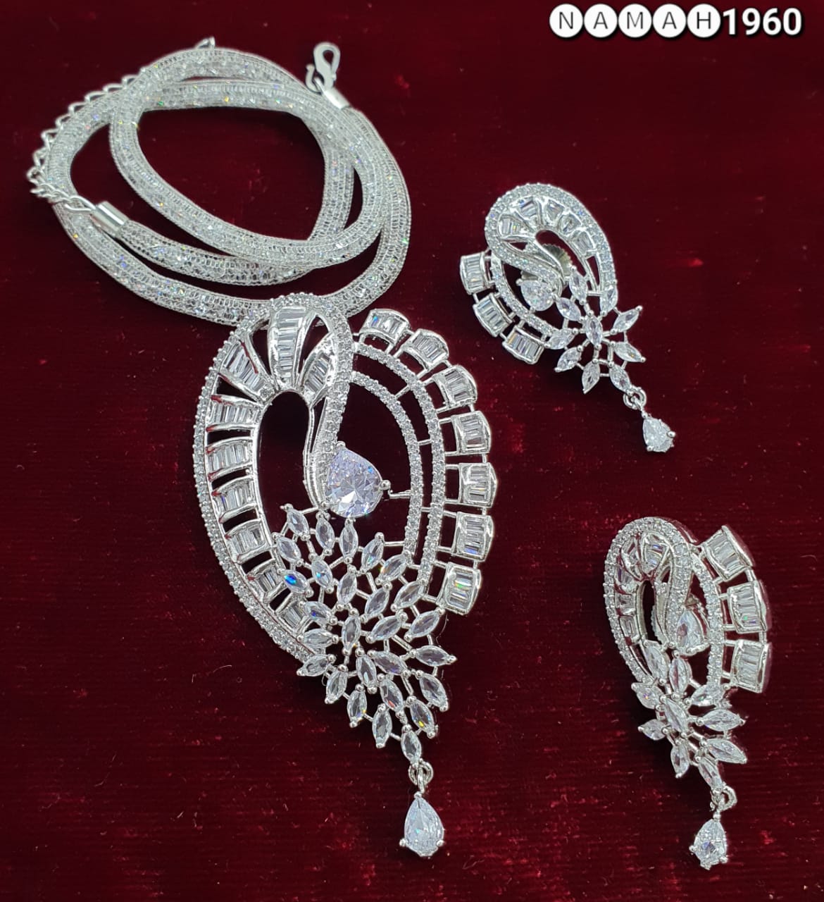 Pendant & Earrings Set