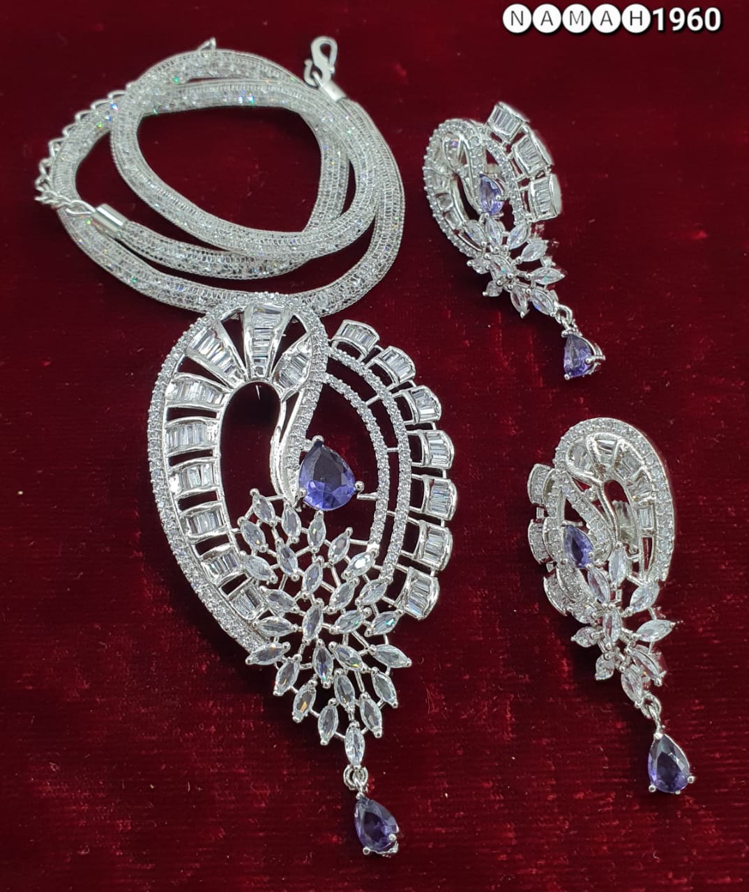 Pendant & Earrings Set