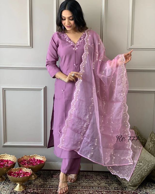 Salwar Suit