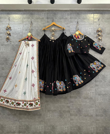 Navaratri Garba Lehenga Choli