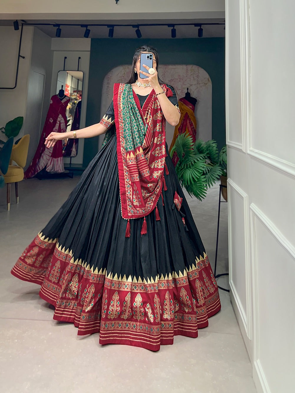 Navaratri Garba Lehenga Choli