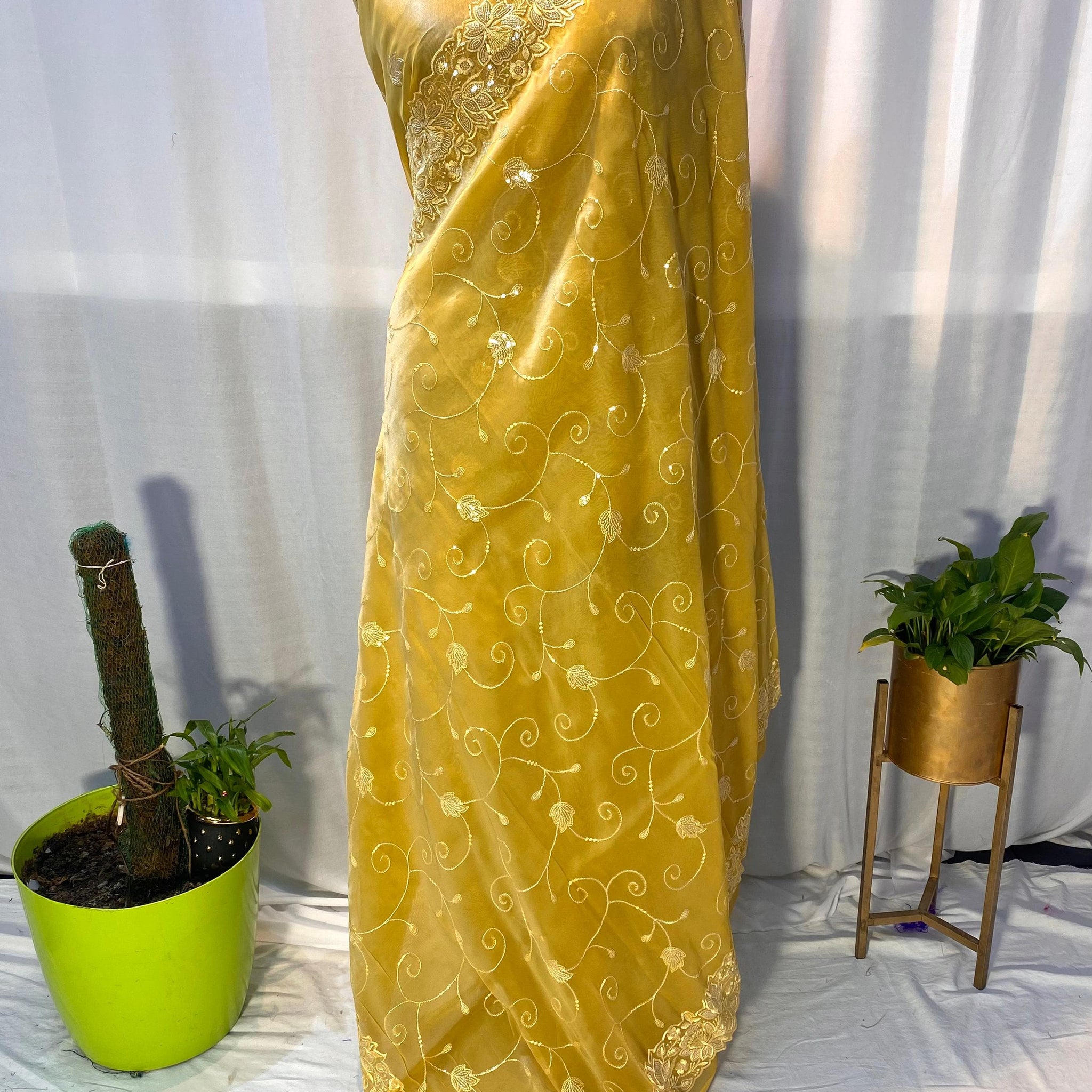 Soft Organza Chex Saree