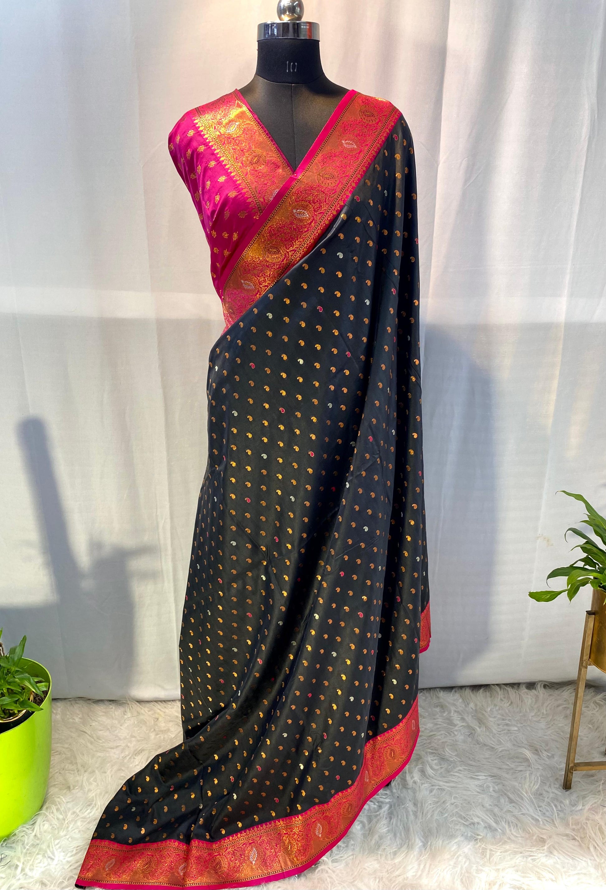 Paithani Weaving Silk Saree