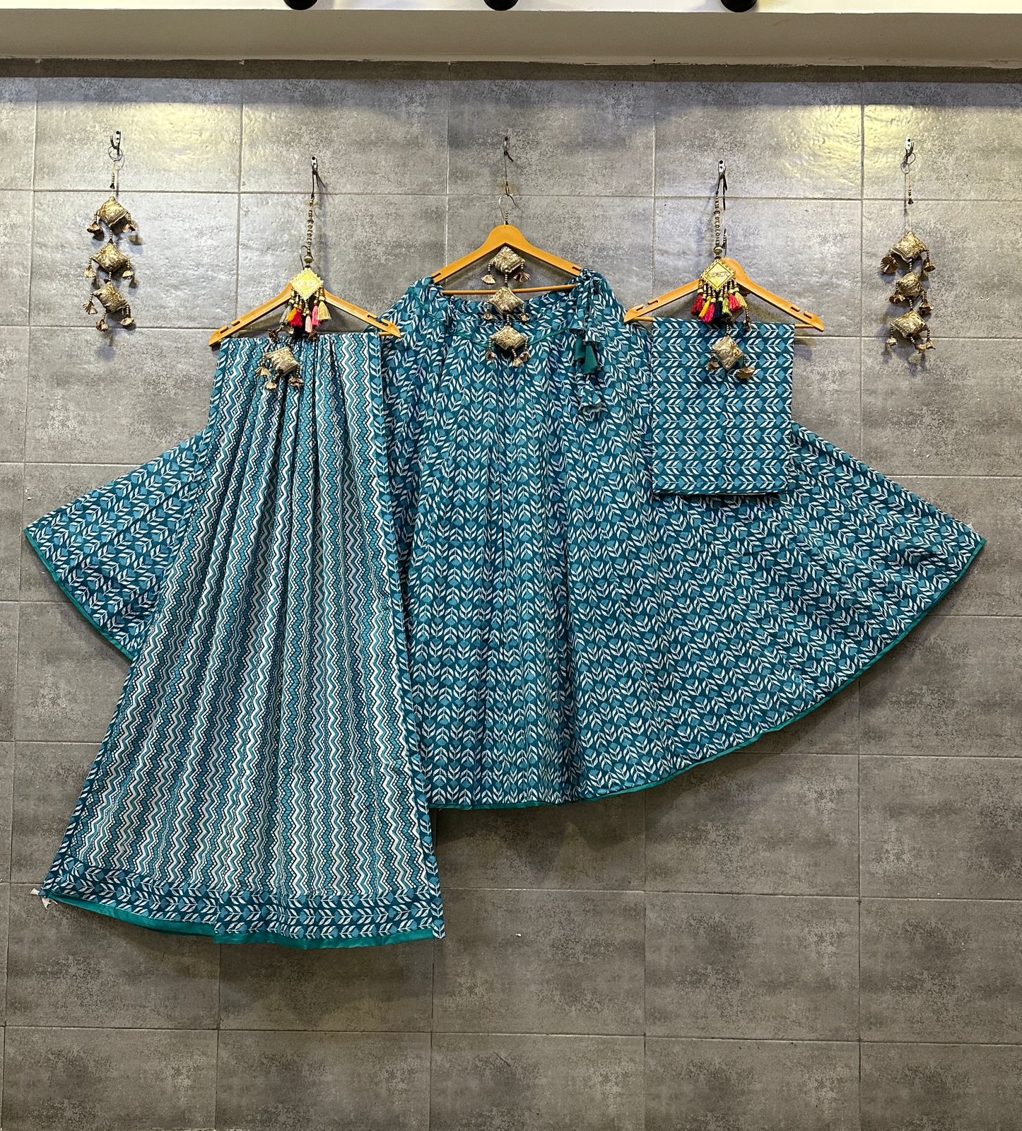 Pure Camric Cotton Chaniya Choli with Heavy Kali Pattern (Teal & White Zigzag)