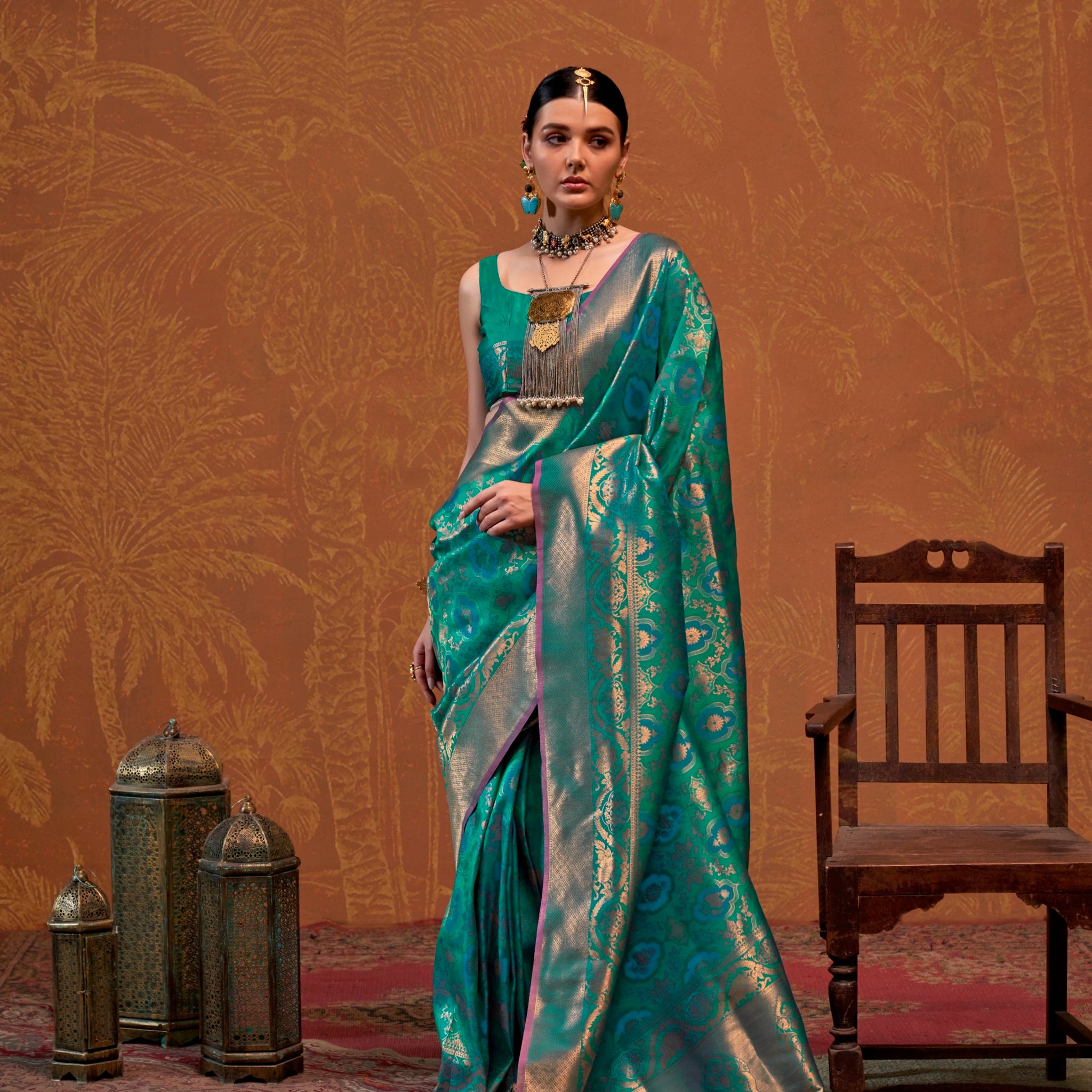 Sea Green Handloom Weaving Silk Saree with Silk Blouse