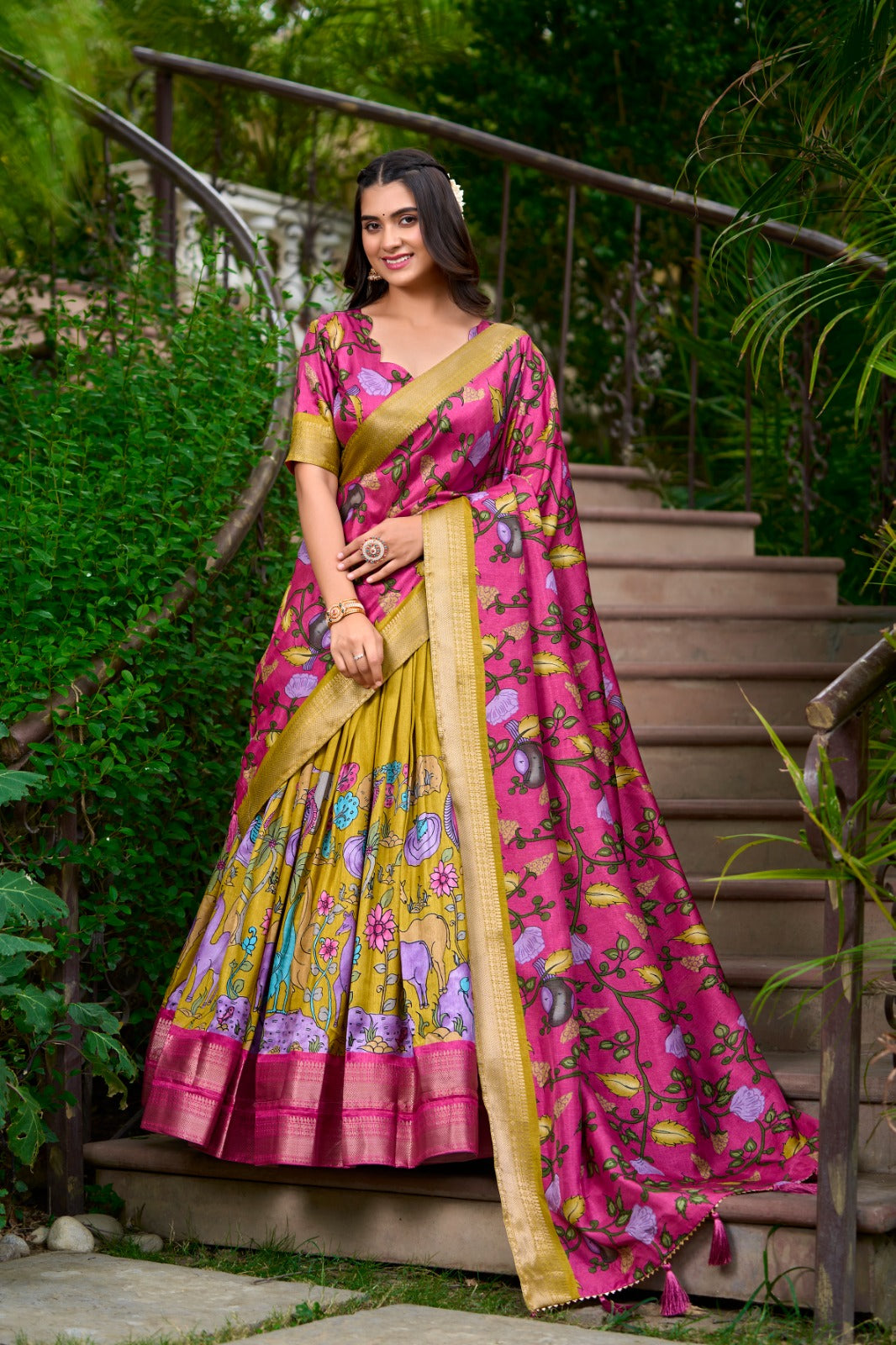 Navaratri Garba Special Kalamkari Print With Zari Weaving Border Lehenga Choli