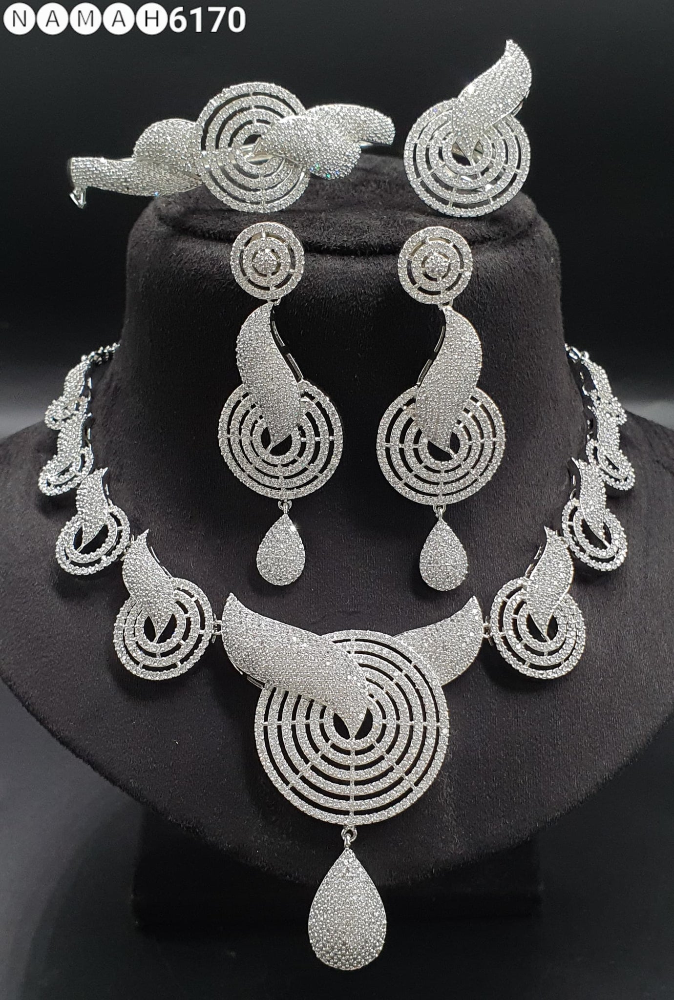 Necklace Set