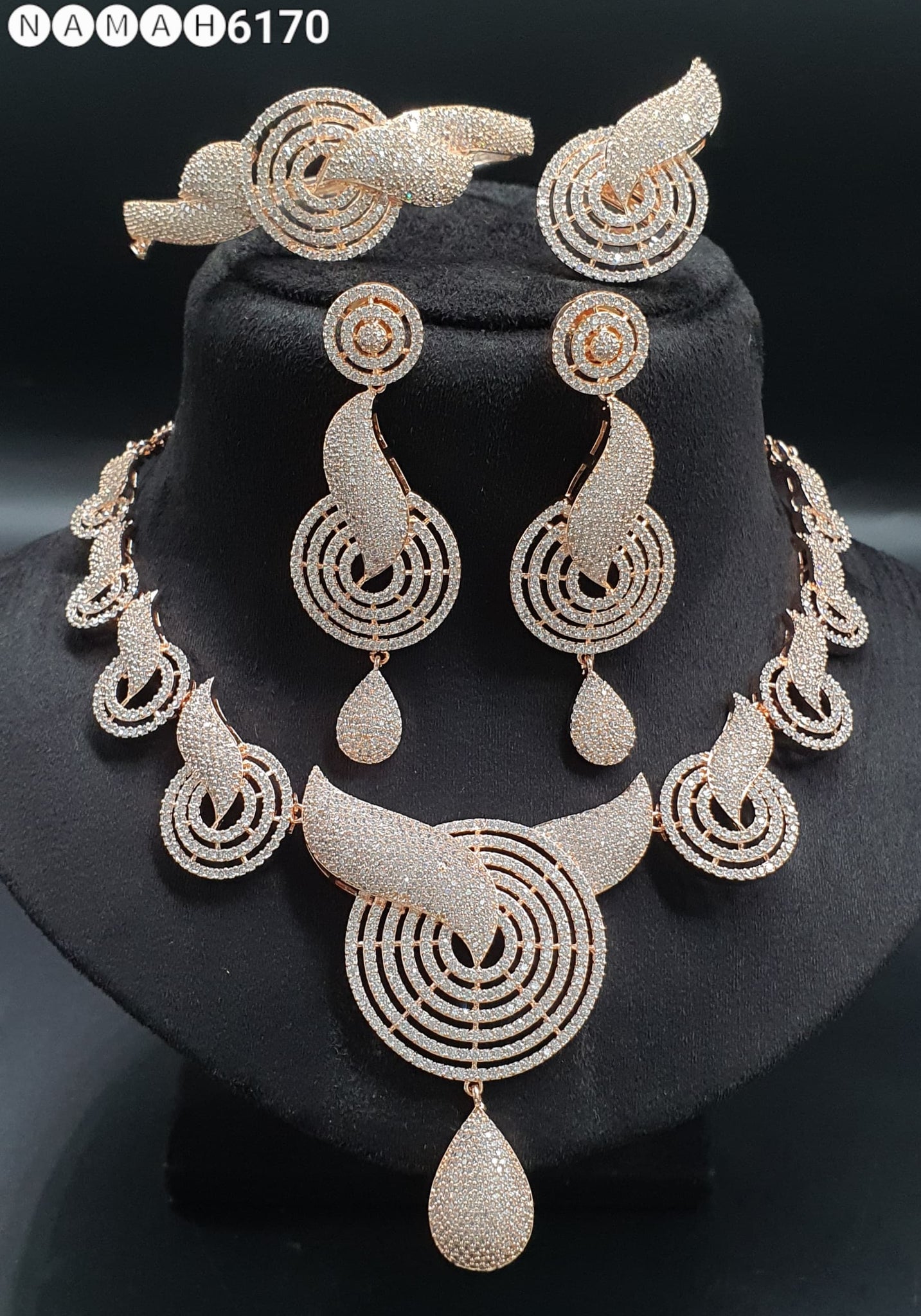 Necklace Set