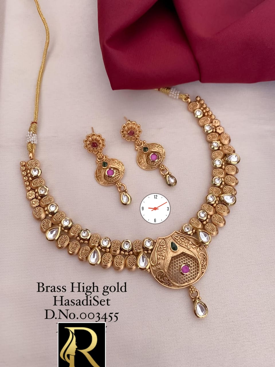 Antique Rajwadi Hasadi Choker Set With Beautiful Earrings