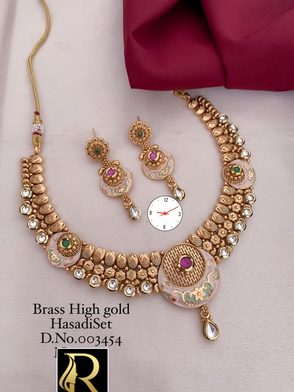 Antique Rajwadi Hasadi Choker Set With Beautiful Earrings