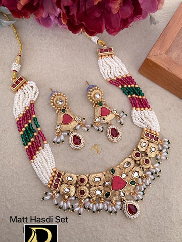 Necklace Set