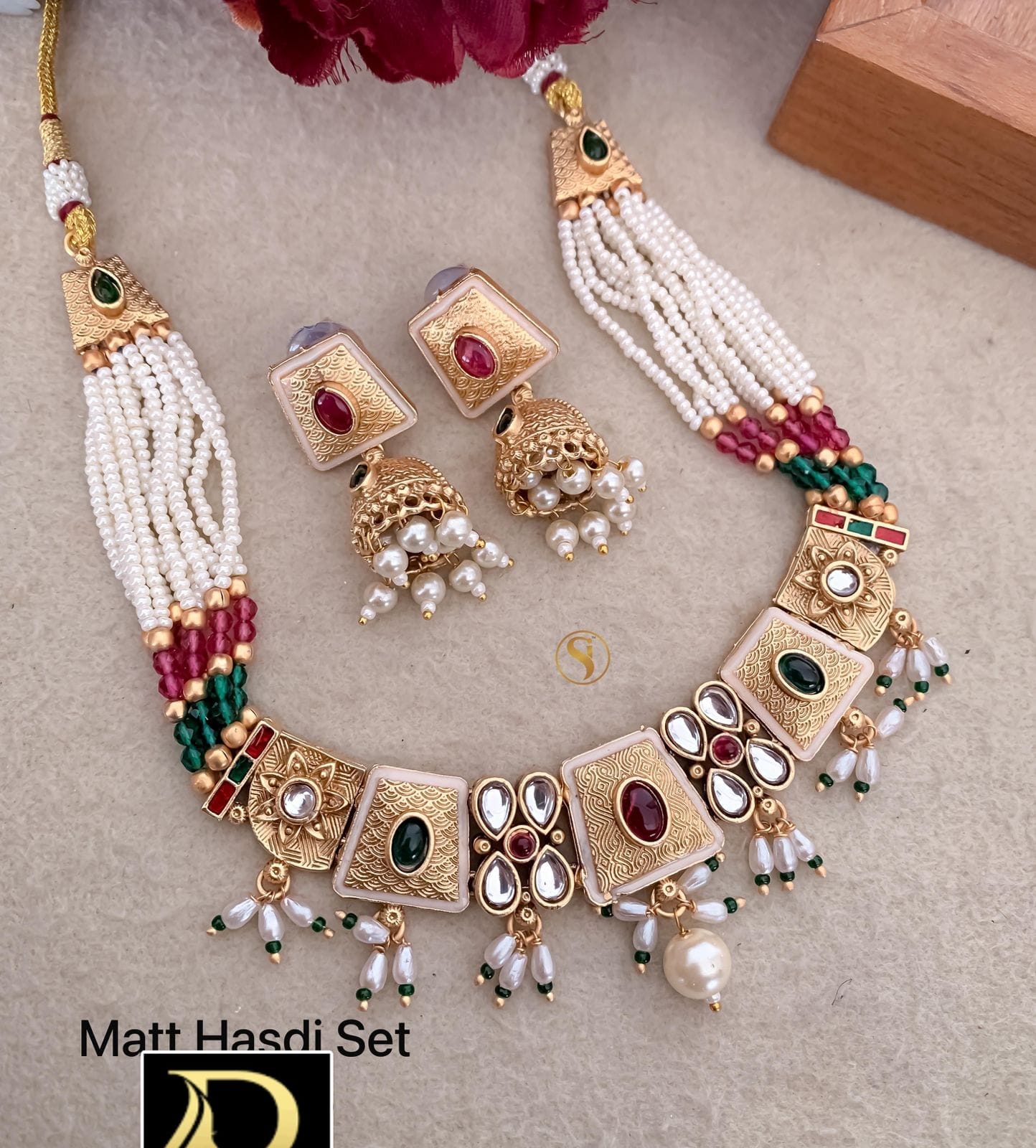 Necklace Set