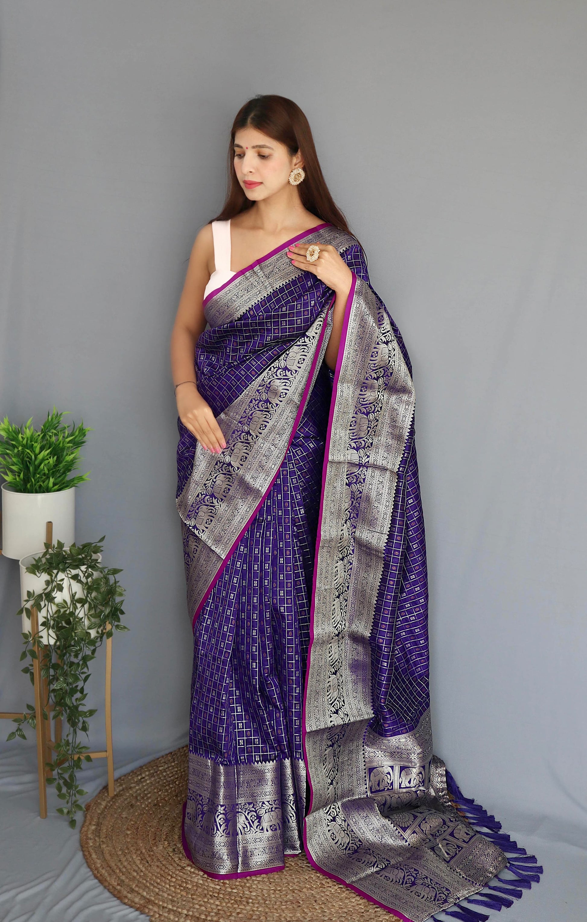 Khicha Saree