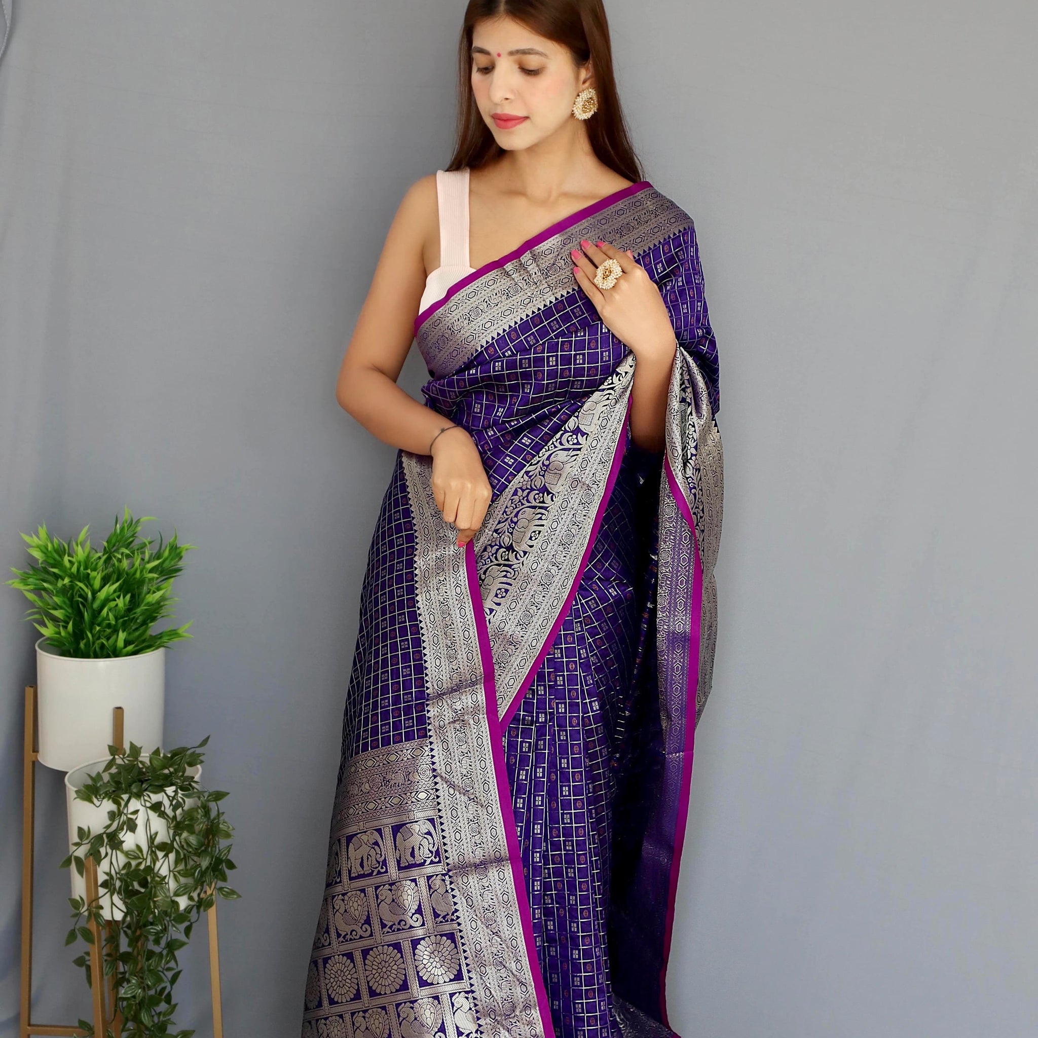 Khicha Saree