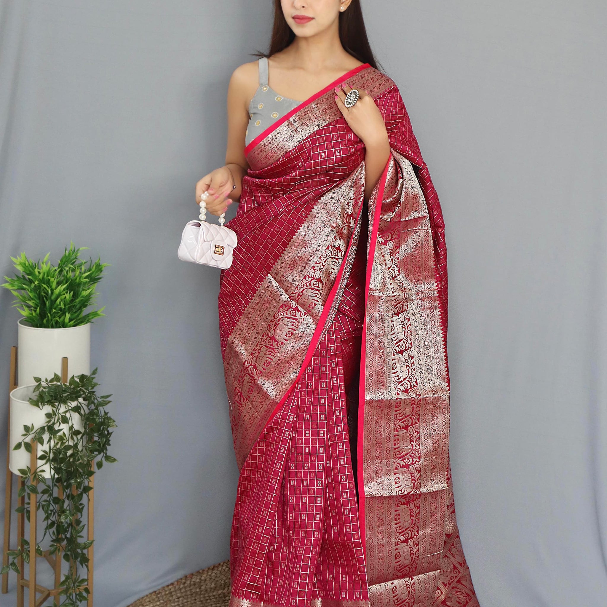 Khicha Saree