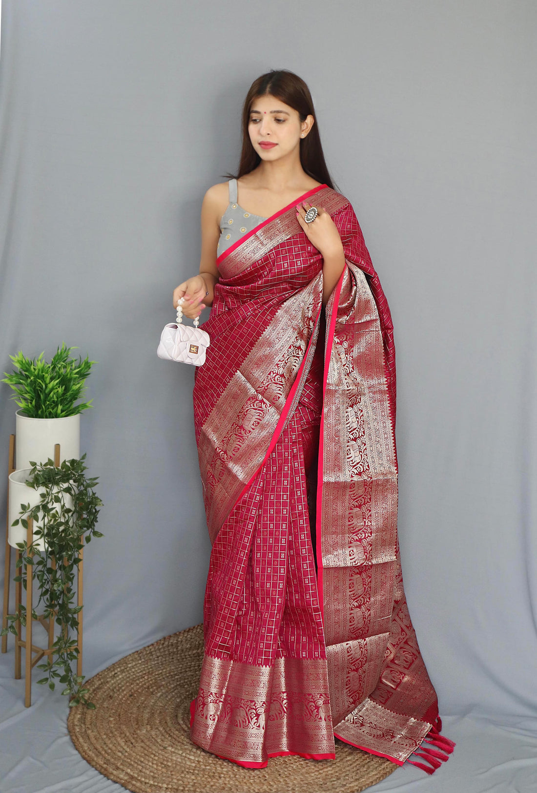 Khicha Saree