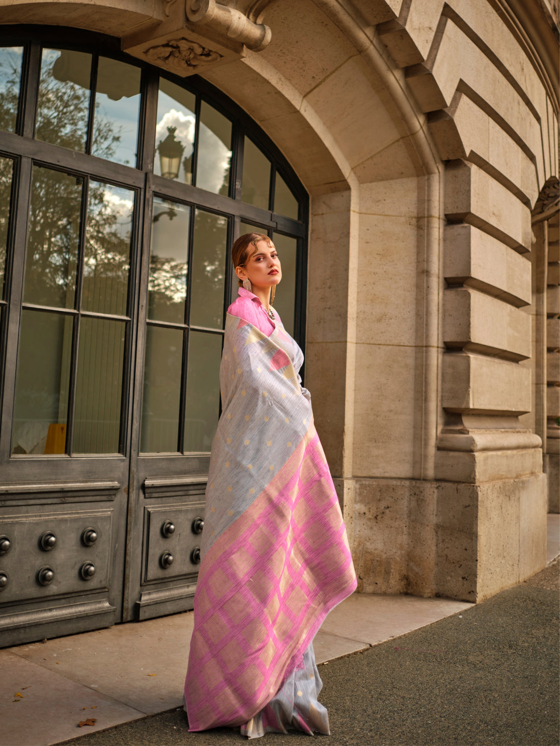 Silver & Pink Kanchipuram Silk Saree with Gold Zari Weaving