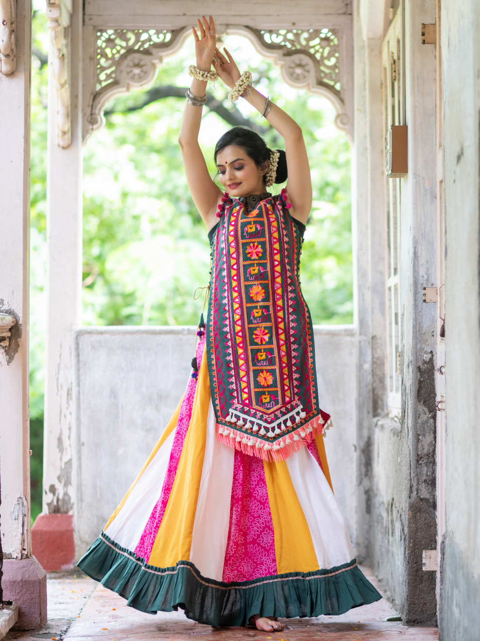 Navratri Garba Garba Special Kedia and Tulip Pants for Women's