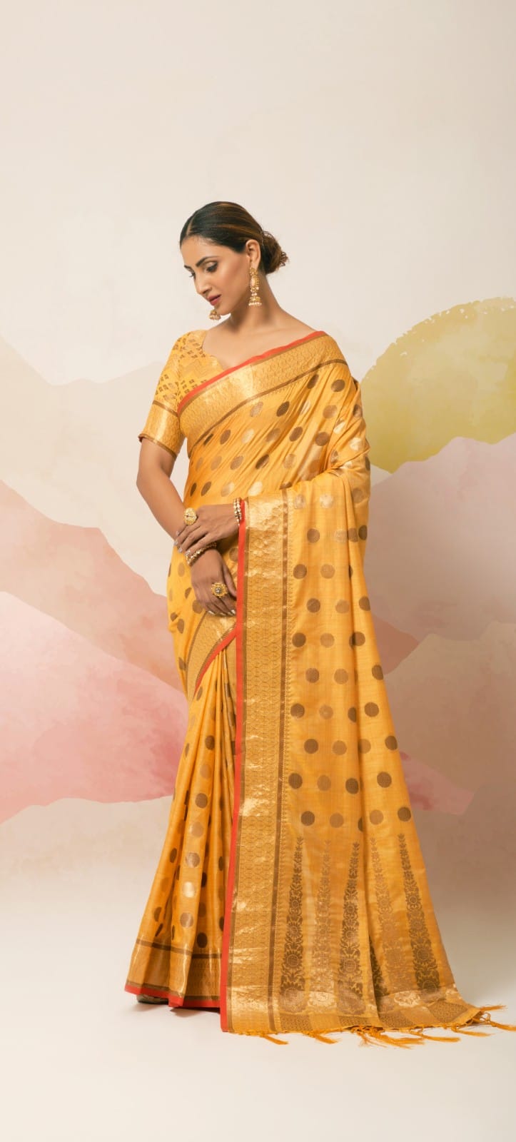 Rajpath Aviana Silk Soft Ghichaa Silk Saree