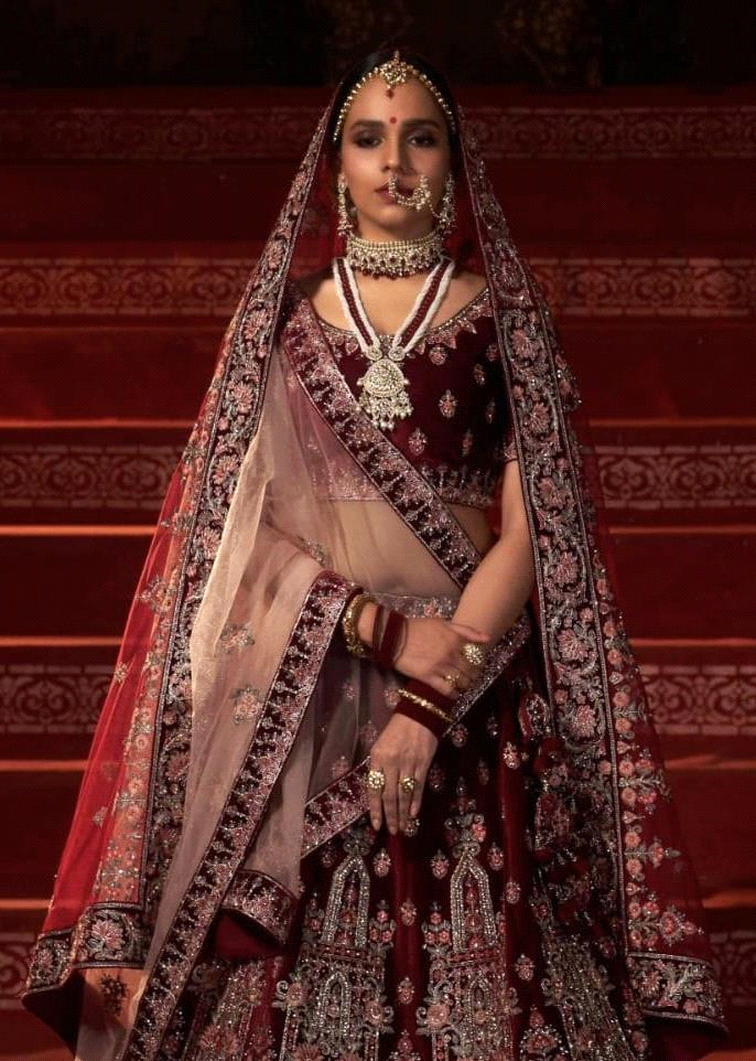 The Red Bridal Lehenga - How bride Jagruti wore red without looking OTT!